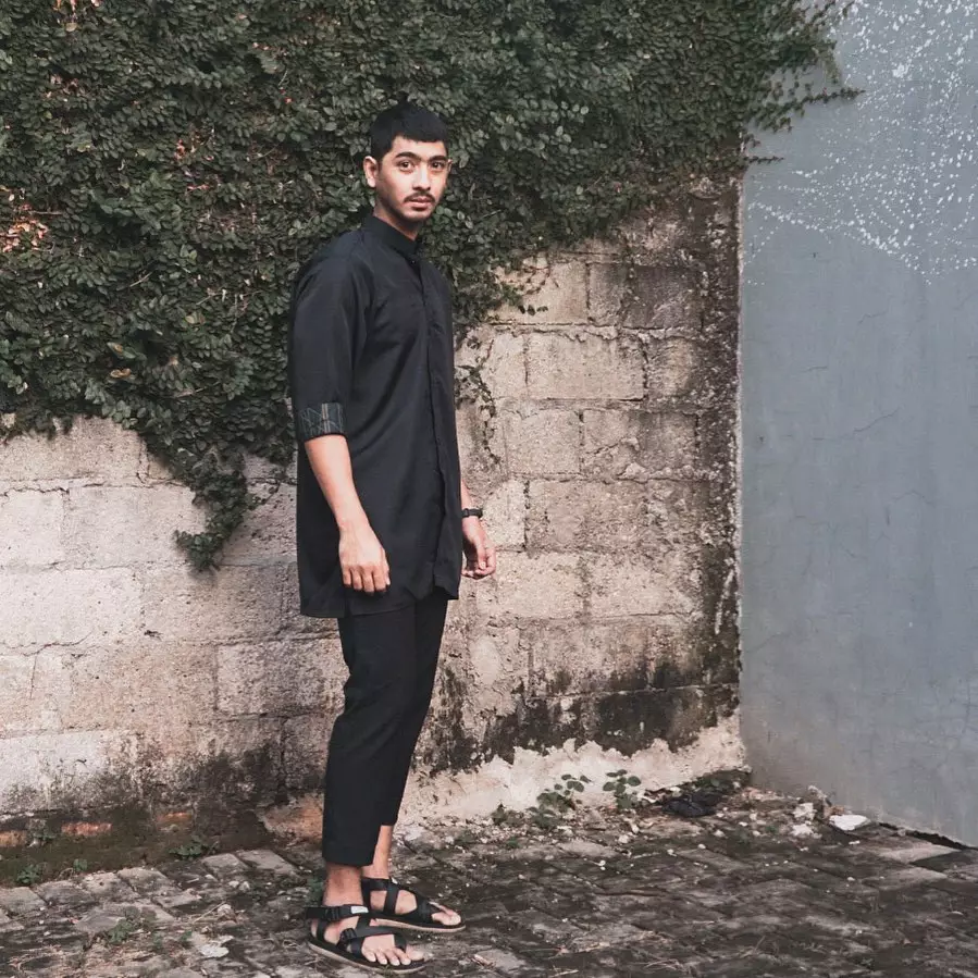 Gaya Arya Saloka di keseharian © Instagram Gaya Arya Saloka di keseharian © Instagram