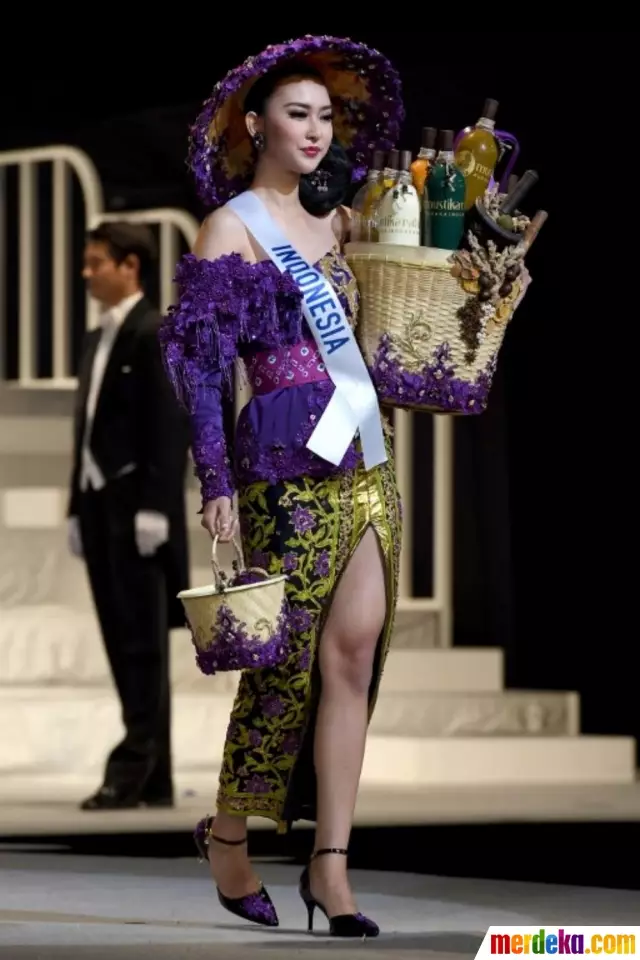 Seleb dandan ala mbok jamu © 2020 brilio.net