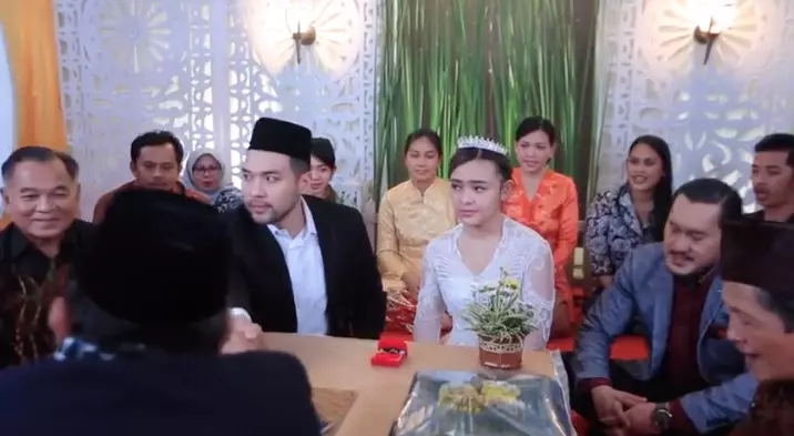 Amanda Manopo menikah di sinetron  © 2020 brilio.net Amanda Manopo menikah di sinetron  © 2020 brilio.net