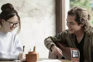 Rilis single baru, Valerie Pola gandeng Dul Jaelani dalam video klip