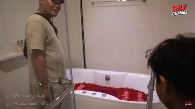 Villa sule bulan madu © YouTube