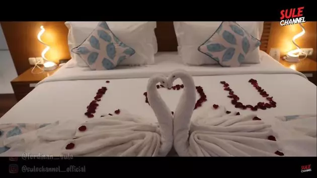 Villa sule bulan madu © YouTube