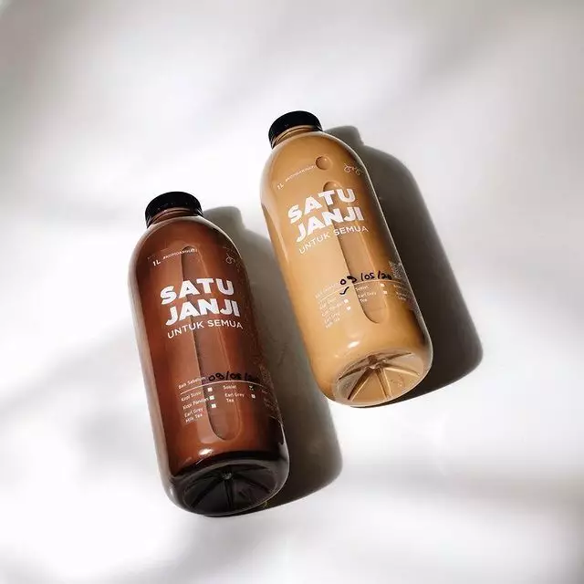 tren minum kopi literan © Instagram