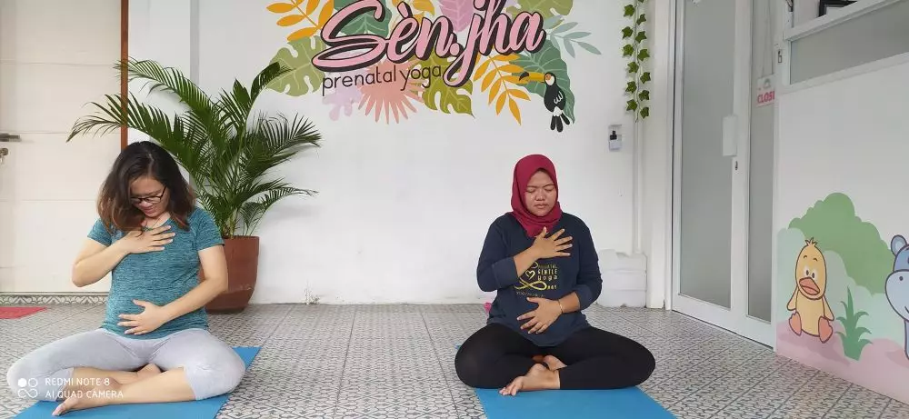 gaya hidup sehat pandemi dengan yoga © 2020 brilio.net gaya hidup sehat pandemi dengan yoga © 2020 brilio.net