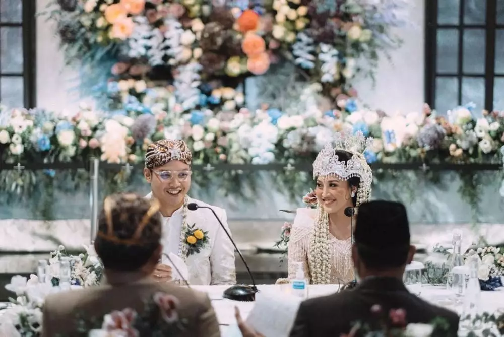 pernikahan anak hetty © Instagram