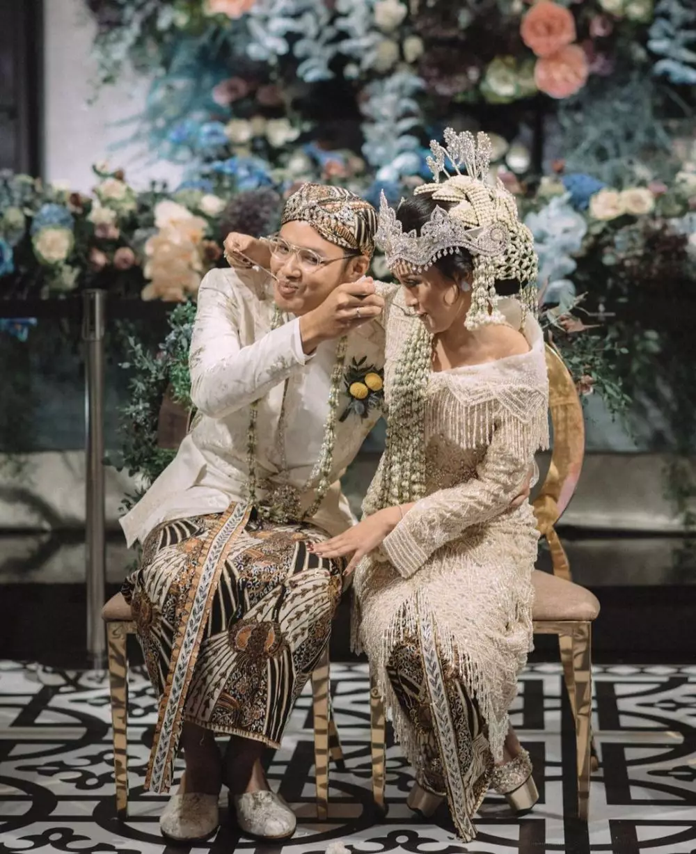 pernikahan anak hetty © Instagram