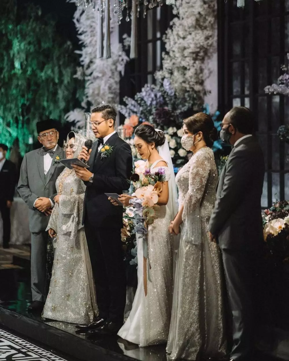 pernikahan anak hetty © Instagram