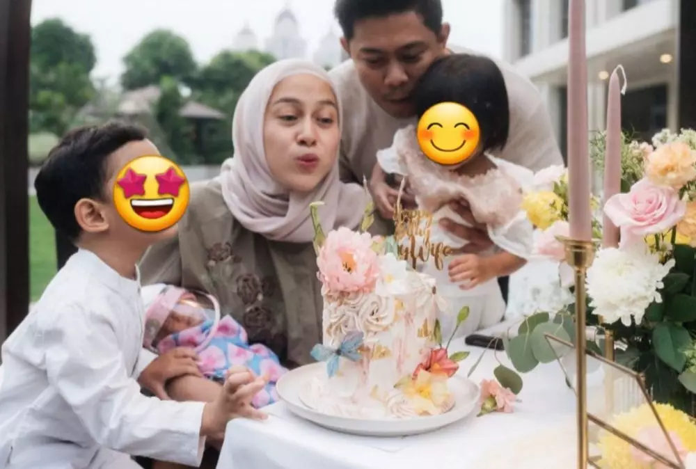 Potret momen ulang tahun Nina Zatulini © 2020 brilio.net Potret momen ulang tahun Nina Zatulini © 2020 brilio.net