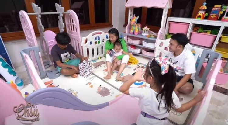 area bermain anak Sarwendah © 2020 brilio.net area bermain anak Sarwendah © 2020 brilio.net