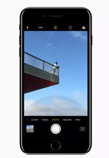 Harga iPhone 7 © apple.com Harga iPhone 7 © apple.com