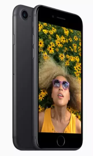 Harga iPhone 7 © apple.com Harga iPhone 7 © apple.com