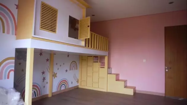 kamar anak Nisya Ahmad © YouTube