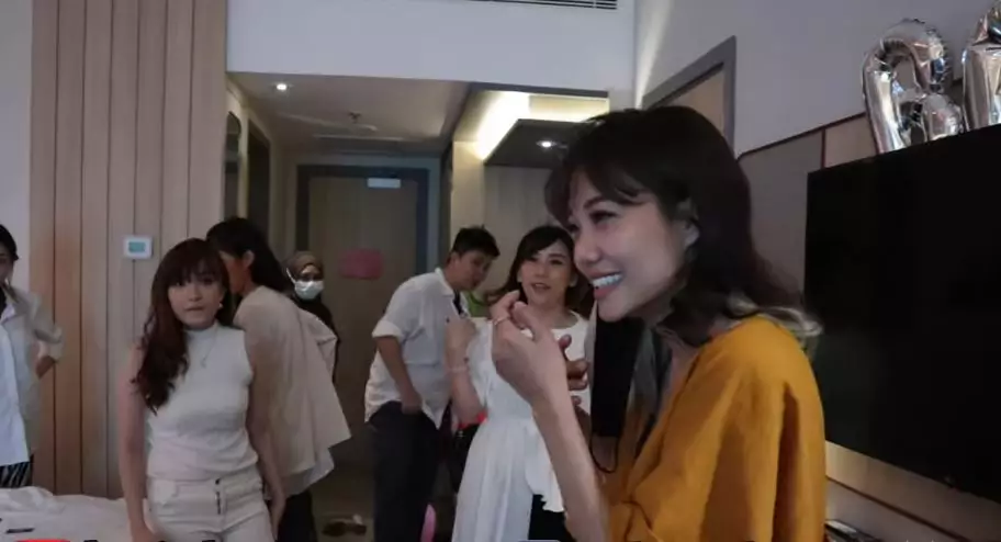 Steffy bridal shower © YouTube