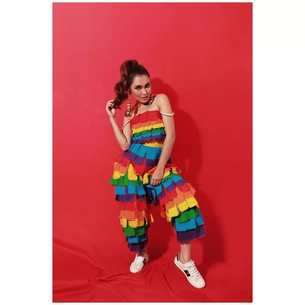 Gaya pemotretan Ayu Ting Ting © 2020 brilio.net