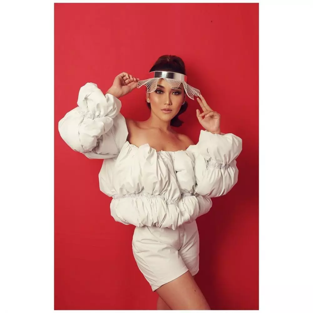 Gaya pemotretan Ayu Ting Ting © 2020 brilio.net