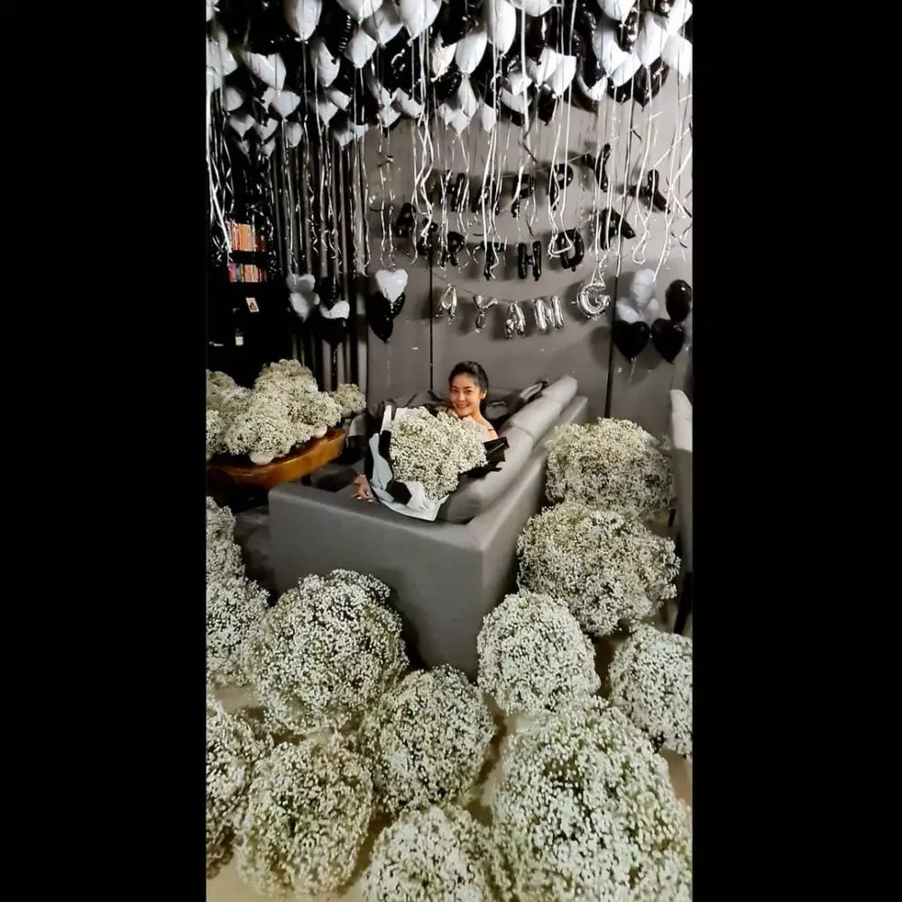 Potret terbaru Lulu Tobing bak ABG © 2020 brilio.net