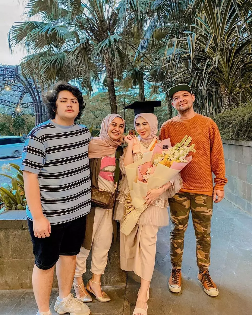 Wisuda Kesha Ratuliu © 2020 brilio.net/ Instagram