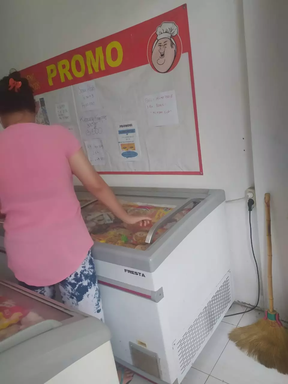 penjual frozen food meraup untung saat pandemi © 2020 brilio.net penjual frozen food meraup untung saat pandemi © 2020 brilio.net