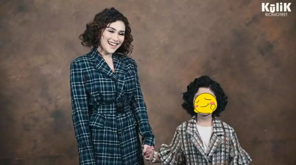 Ayu Ting Ting klasik pemotretan baru © Instagram