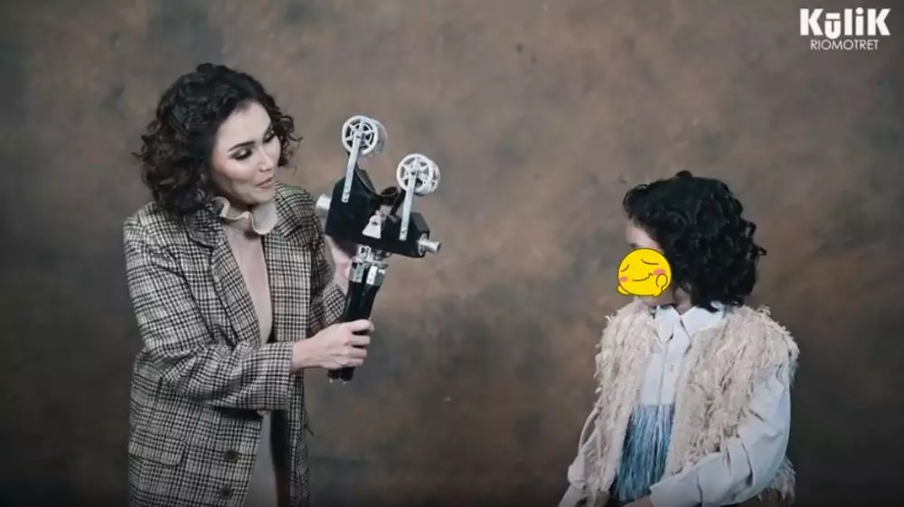 Ayu Ting Ting klasik pemotretan baru © Instagram