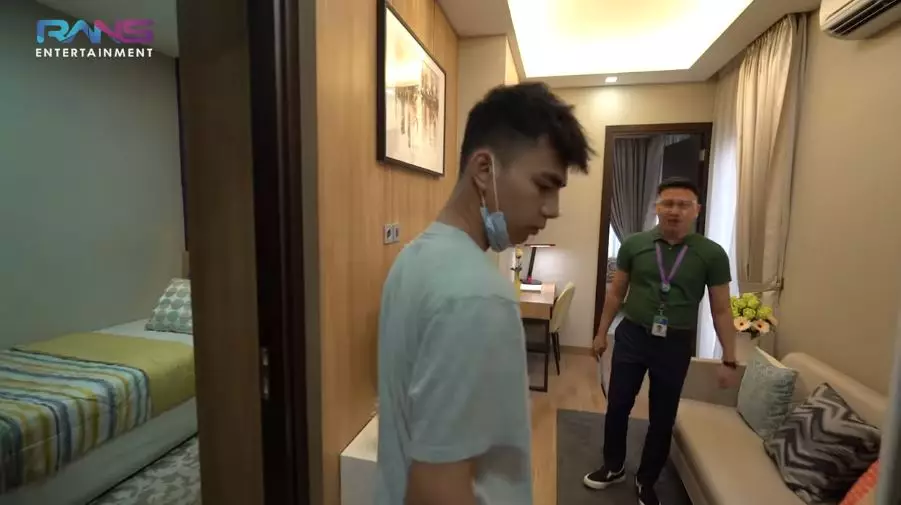 raffi ahmad ajak dimas apartemen © YouTube raffi ahmad ajak dimas apartemen © YouTube
