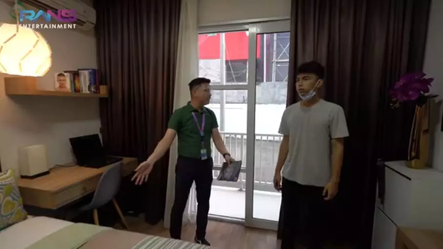 raffi ahmad ajak dimas apartemen © YouTube raffi ahmad ajak dimas apartemen © YouTube