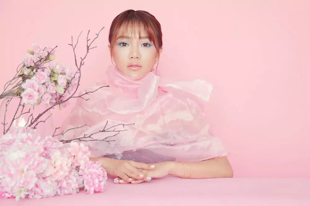 Gaya pemotretan Steffi eks Cherrybelle © 2020 brilio.net