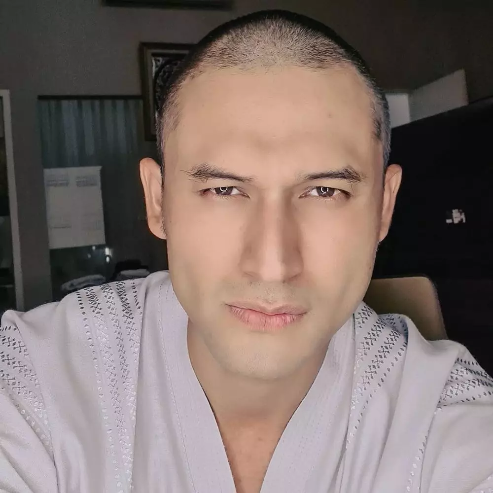 penampilan terbaru indra bruggman © Instagram