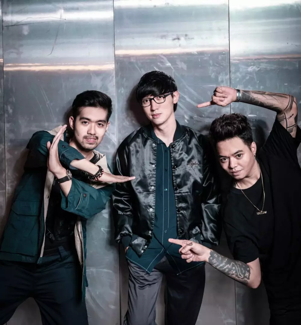 Single baru weird genius © 2020 brilio.net