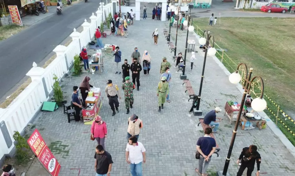 Liputan Pasar Covid Jambidan © 2020 brilio.net Liputan Pasar Covid Jambidan © 2020 brilio.net