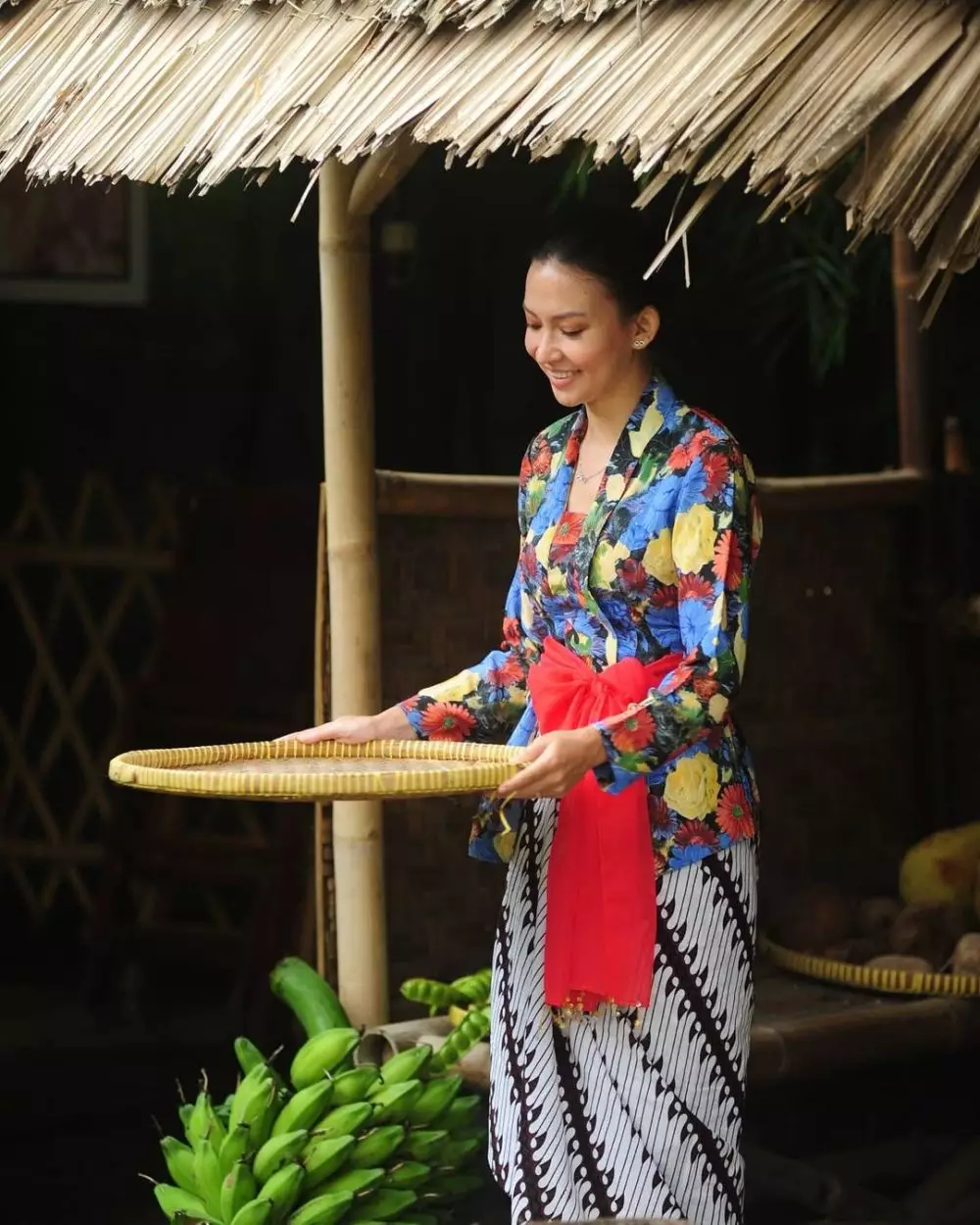 Gaya pemotretan Karina Nadila © 2020 brilio.net/ Instagram Gaya pemotretan Karina Nadila © 2020 brilio.net/ Instagram