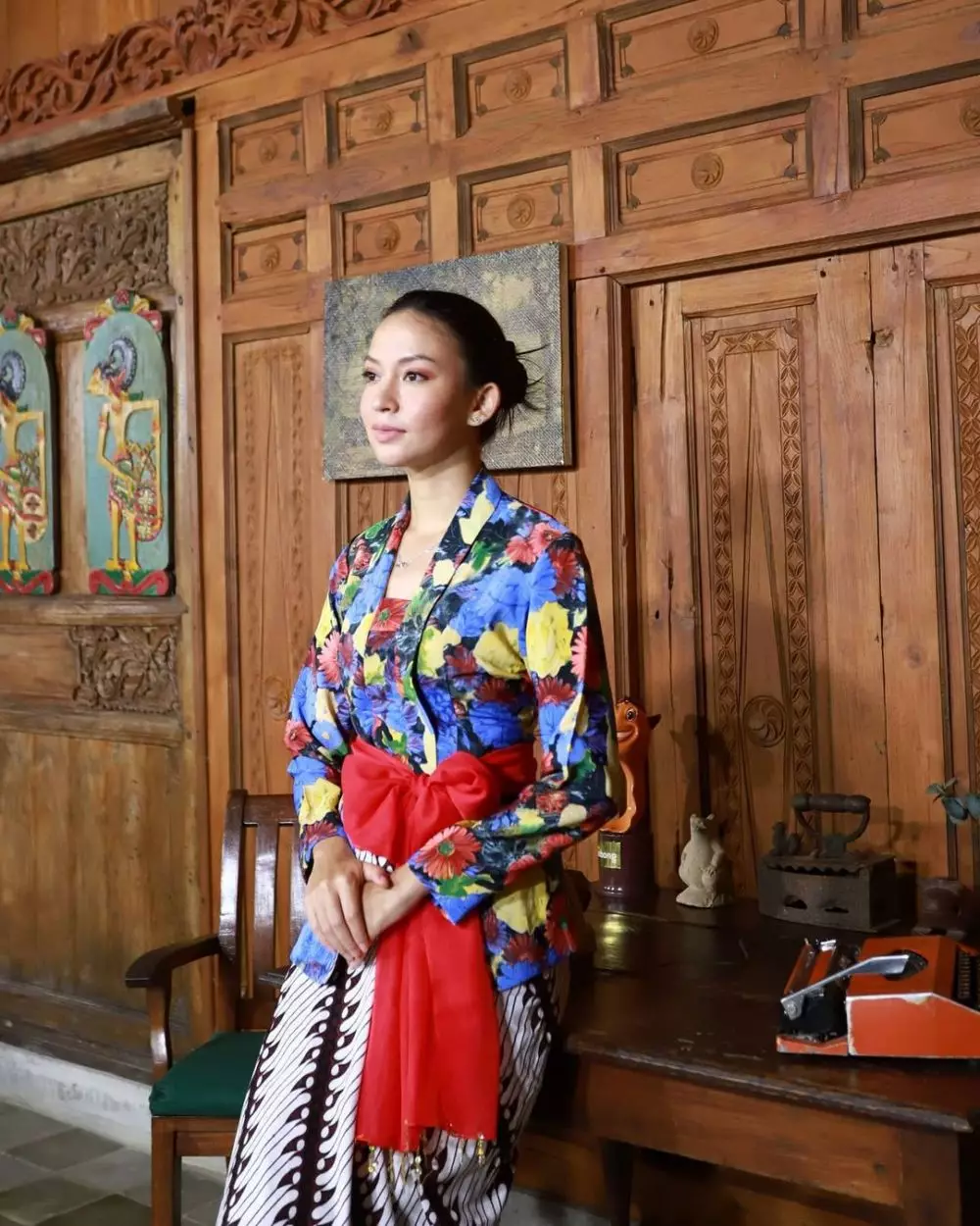 Gaya pemotretan Karina Nadila © 2020 brilio.net/ Instagram Gaya pemotretan Karina Nadila © 2020 brilio.net/ Instagram