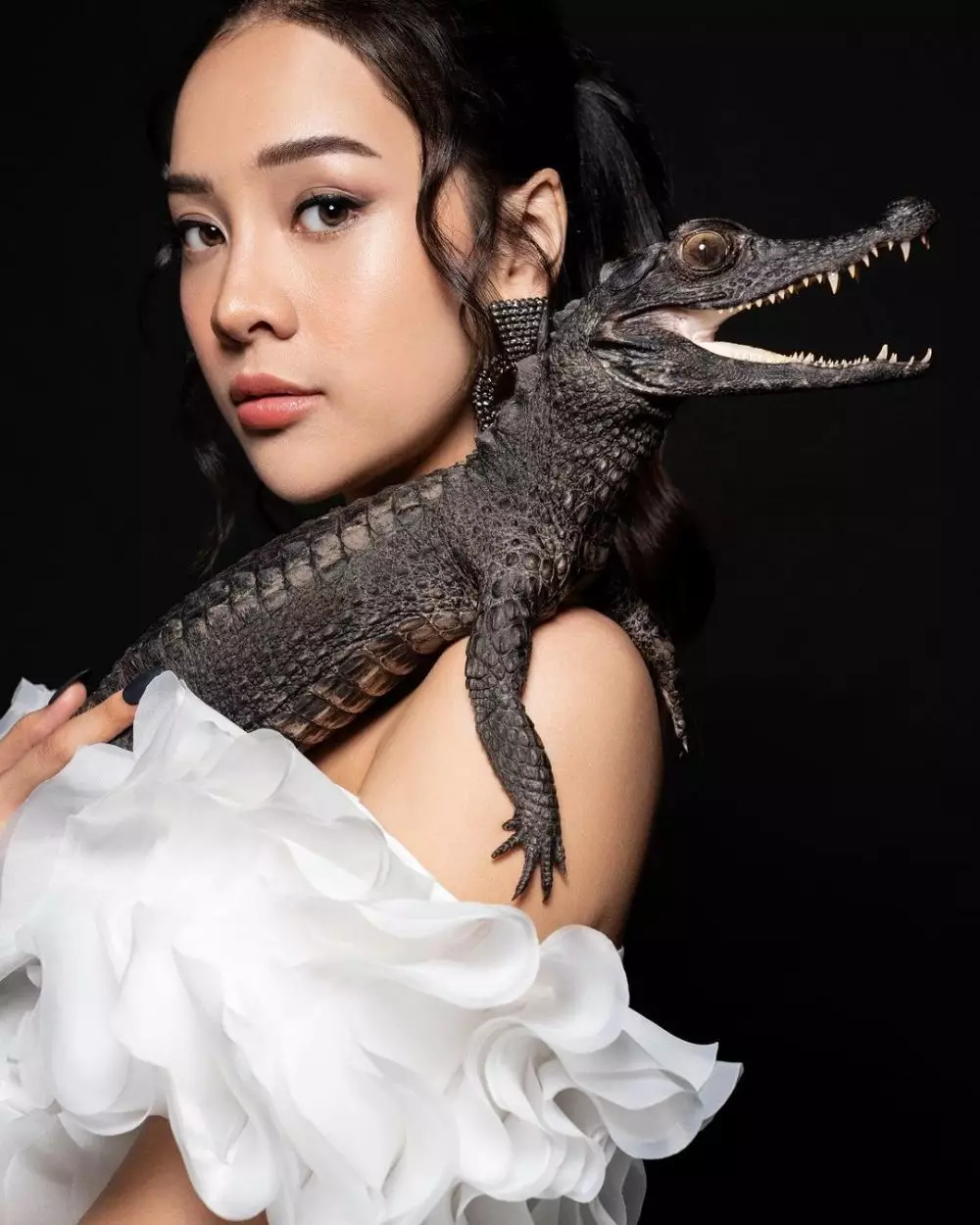 Seleb pemotretan dengan hewan © 2020 brilio.net