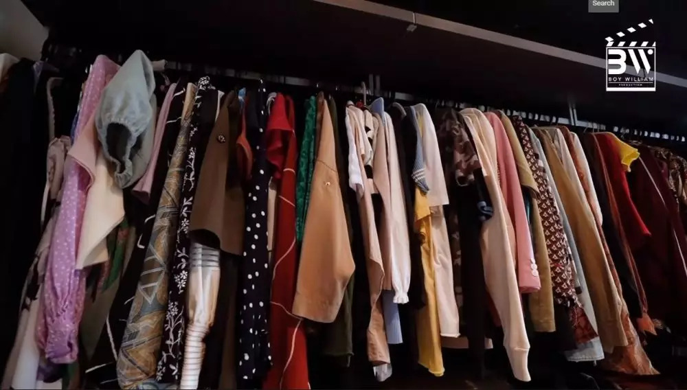 walk in closet Indra © YouTube