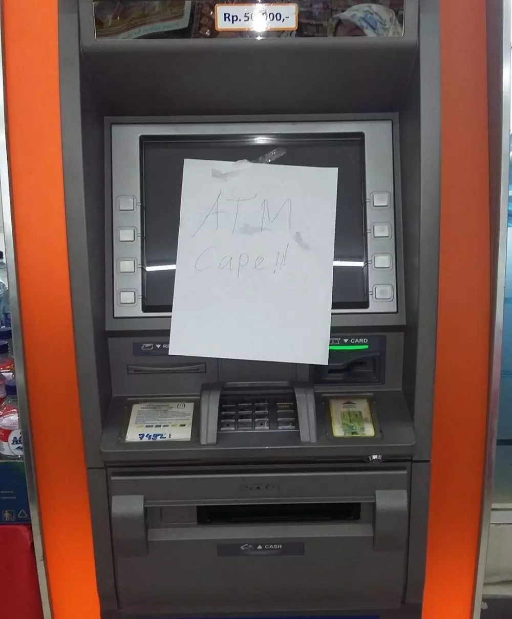 tulisan atm rusak lucu © Berbagai Sumber