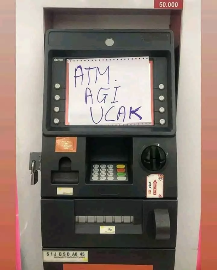 tulisan atm rusak lucu © Berbagai Sumber
