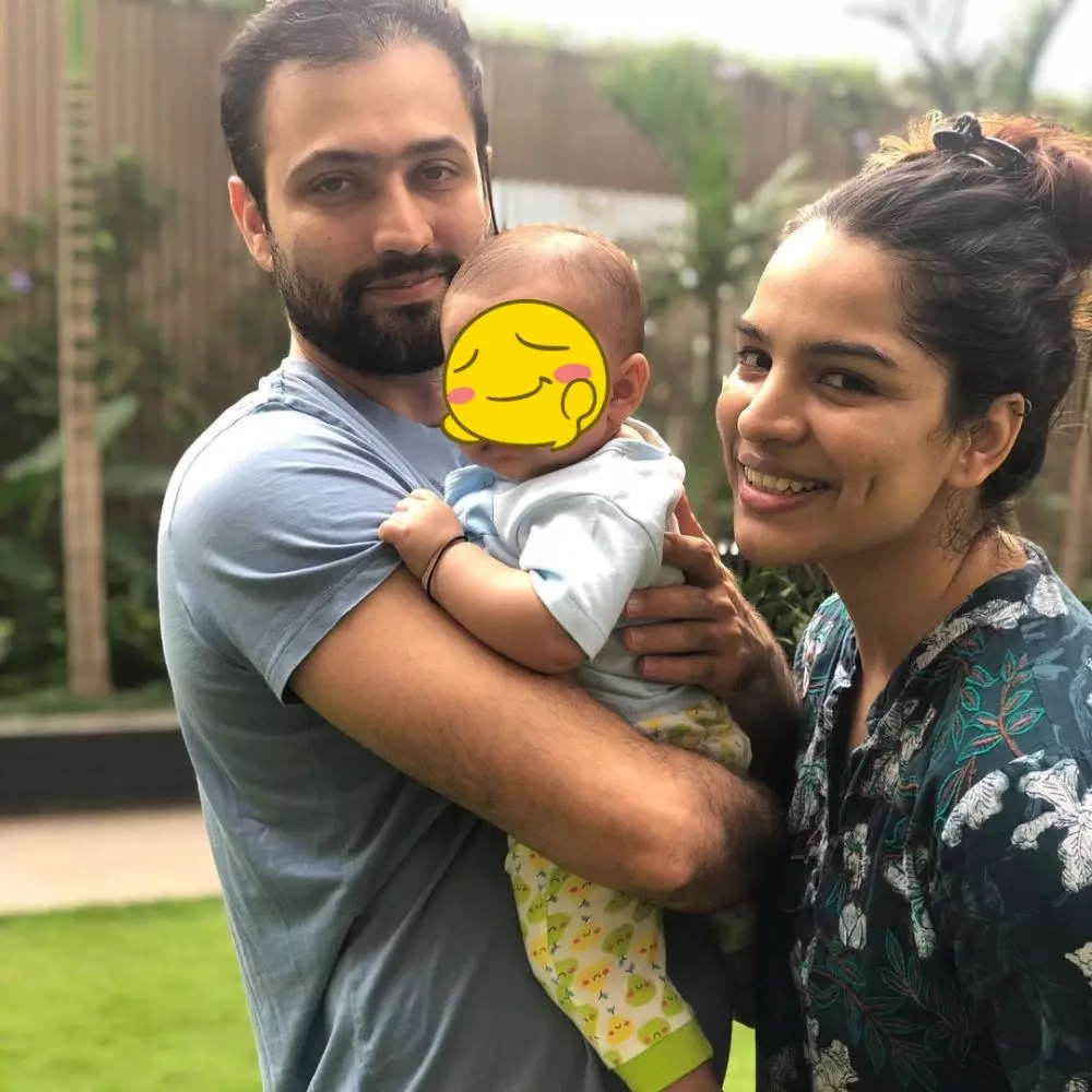 Chandra Nandini dan pasangan © Instagram Chandra Nandini dan pasangan © Instagram