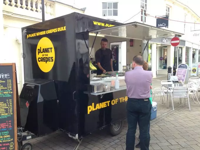 nama usaha terinspirasi film © Twitter nama usaha terinspirasi film © Twitter