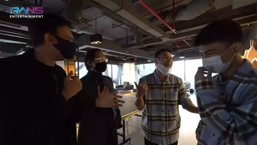 Raffi ajak Dimas bertemu manoj © YouTube