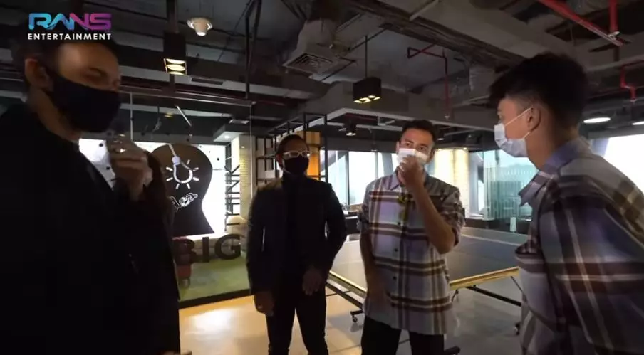 Raffi ajak Dimas bertemu manoj © YouTube