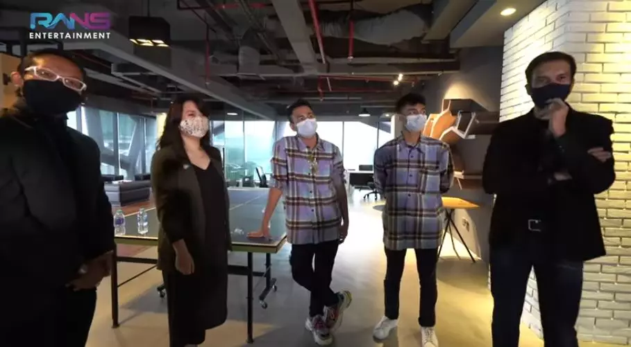 Raffi ajak Dimas bertemu manoj © YouTube