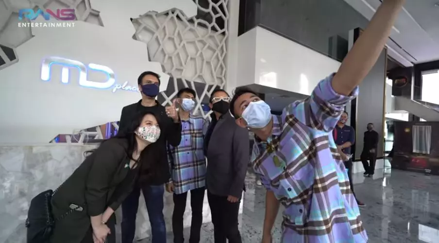 Raffi ajak Dimas bertemu manoj © YouTube