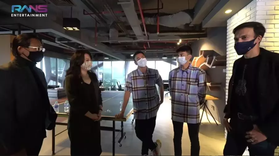 Raffi ajak Dimas bertemu manoj © YouTube