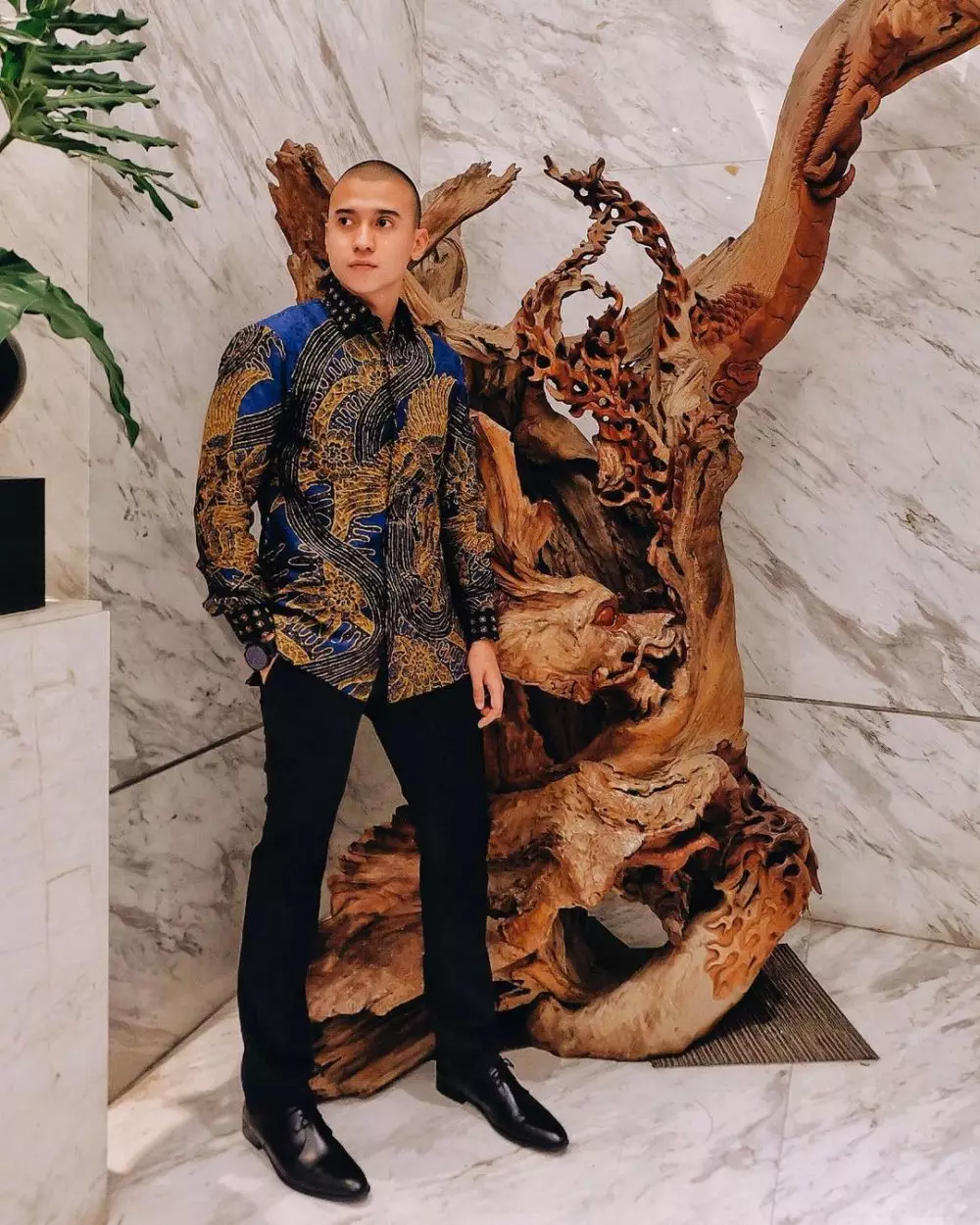 pesona seleb dengan rambut botak © Instagram