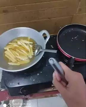 momen apes saat masak © Berbagai Sumber momen apes saat masak © Berbagai Sumber