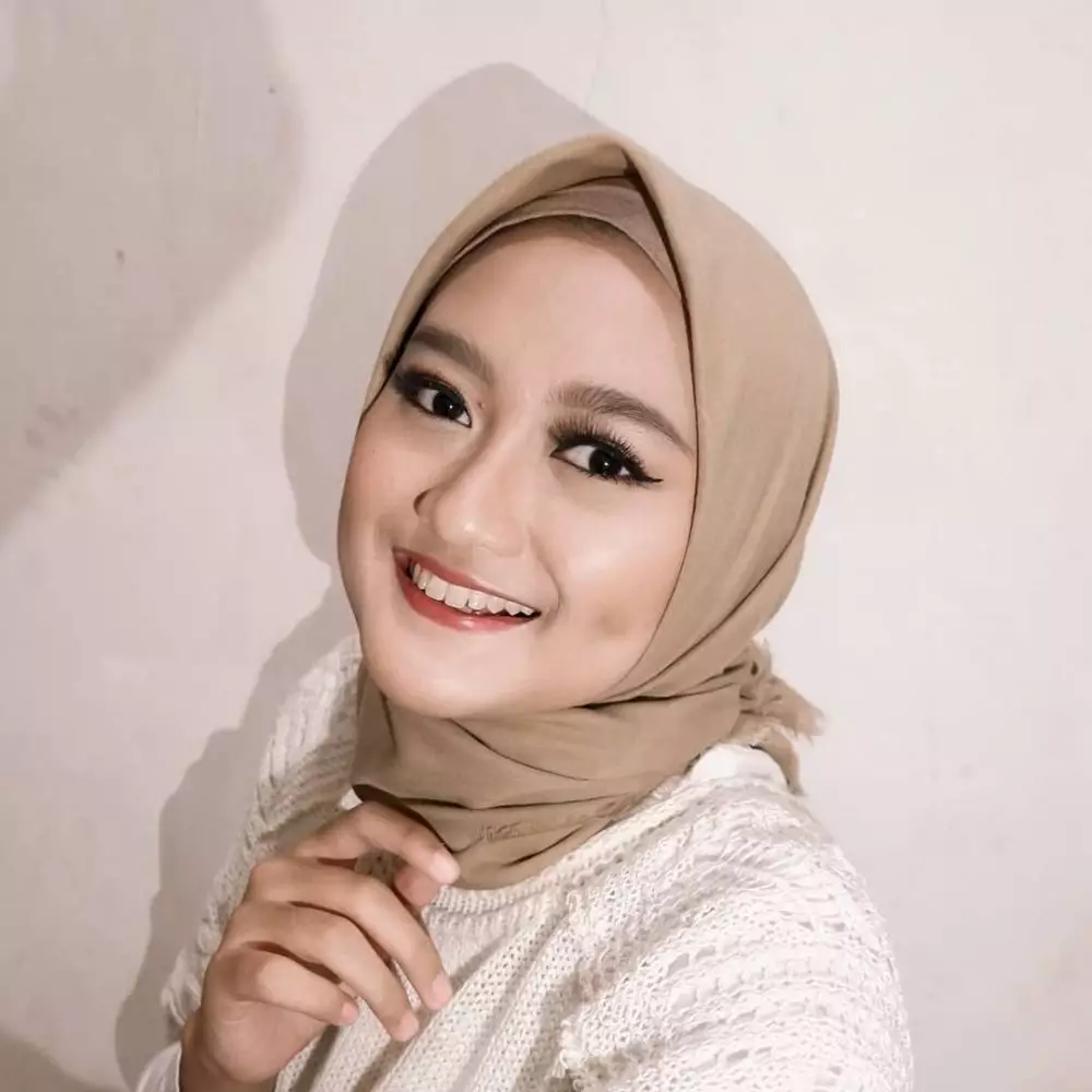 reyna mirip dinda hauw © Instagram