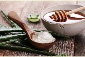 Cara membuat masker lidah buaya di rumah, mudah dan lebih tahan lama