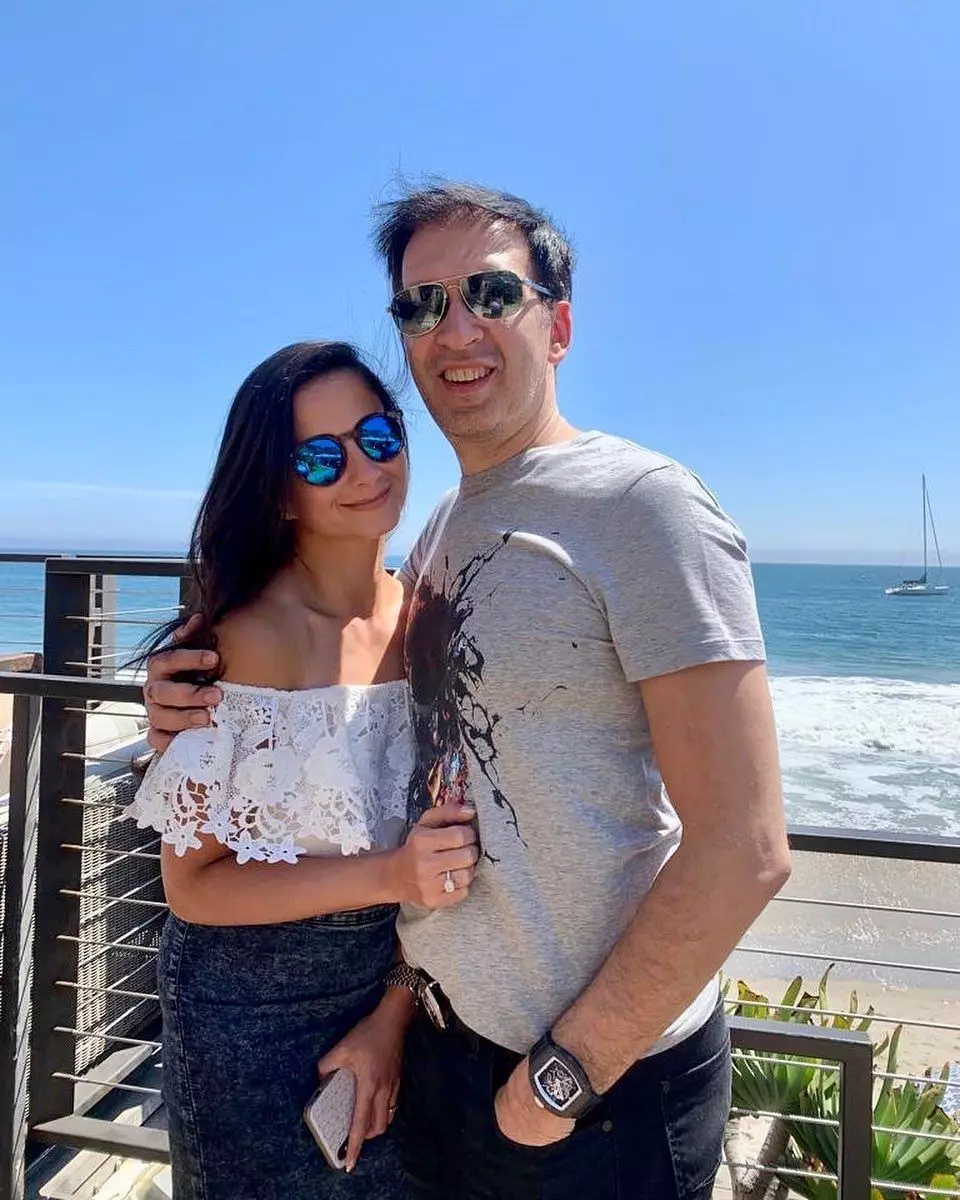 Manoj Punjabi dan istri  Instagram