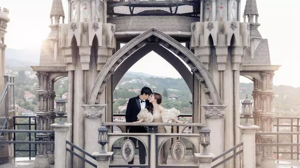 Felicya dan Hito pemotretan di kastil © 2020 brilio.net Felicya dan Hito pemotretan di kastil © 2020 brilio.net