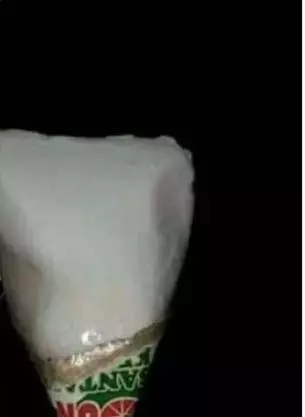 Es absurd yang nggak bikin selera Berbagai sumber